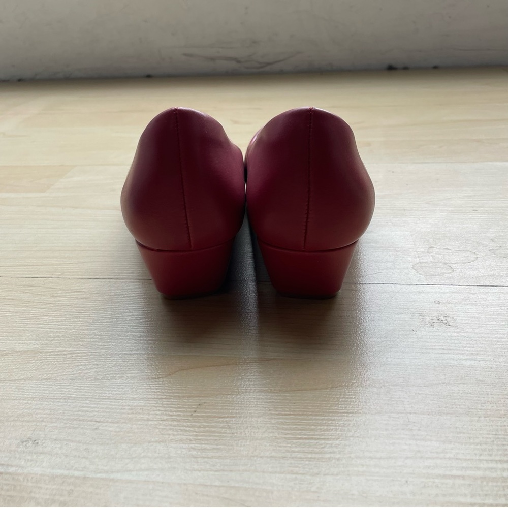 Basic Rusty Red Wedge Flats - image 4